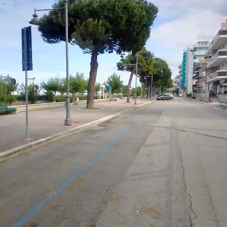 Bellissimo Fronte Mare Apartment Silvi Paese